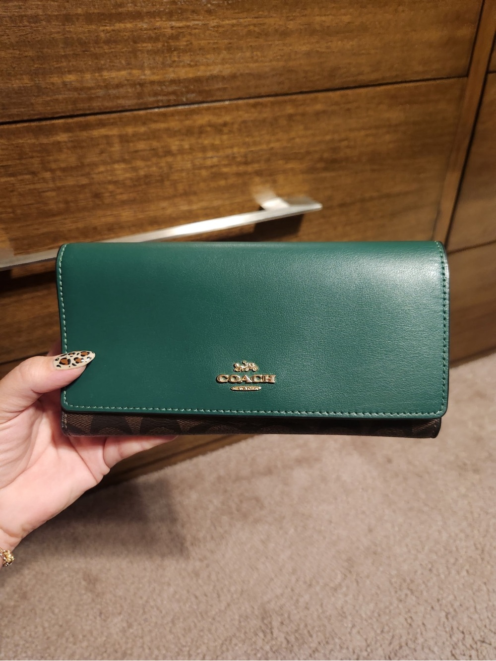 COACH Green Leather Trifold Continental Wallet with Signature Trim